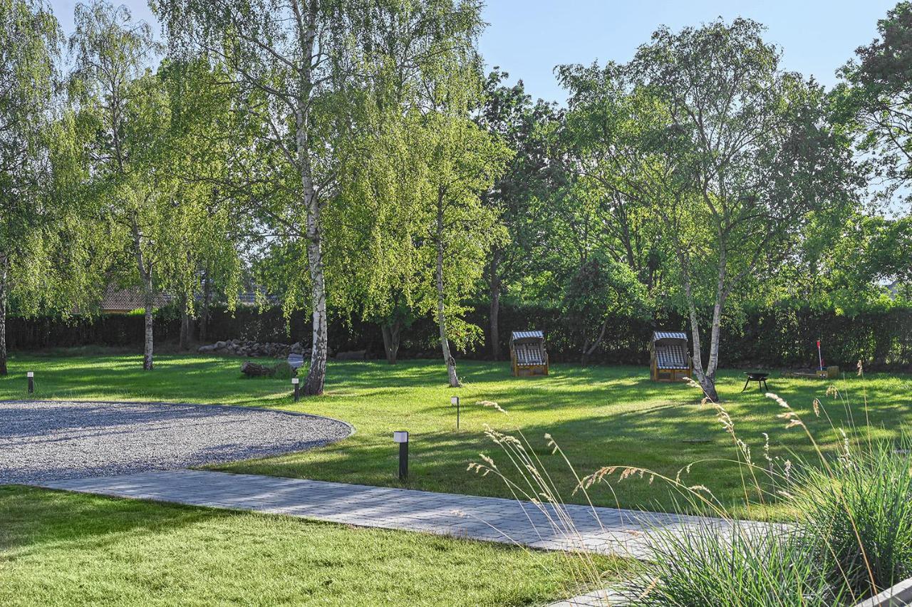 Mittenmang Fehmarn Exterior photo
